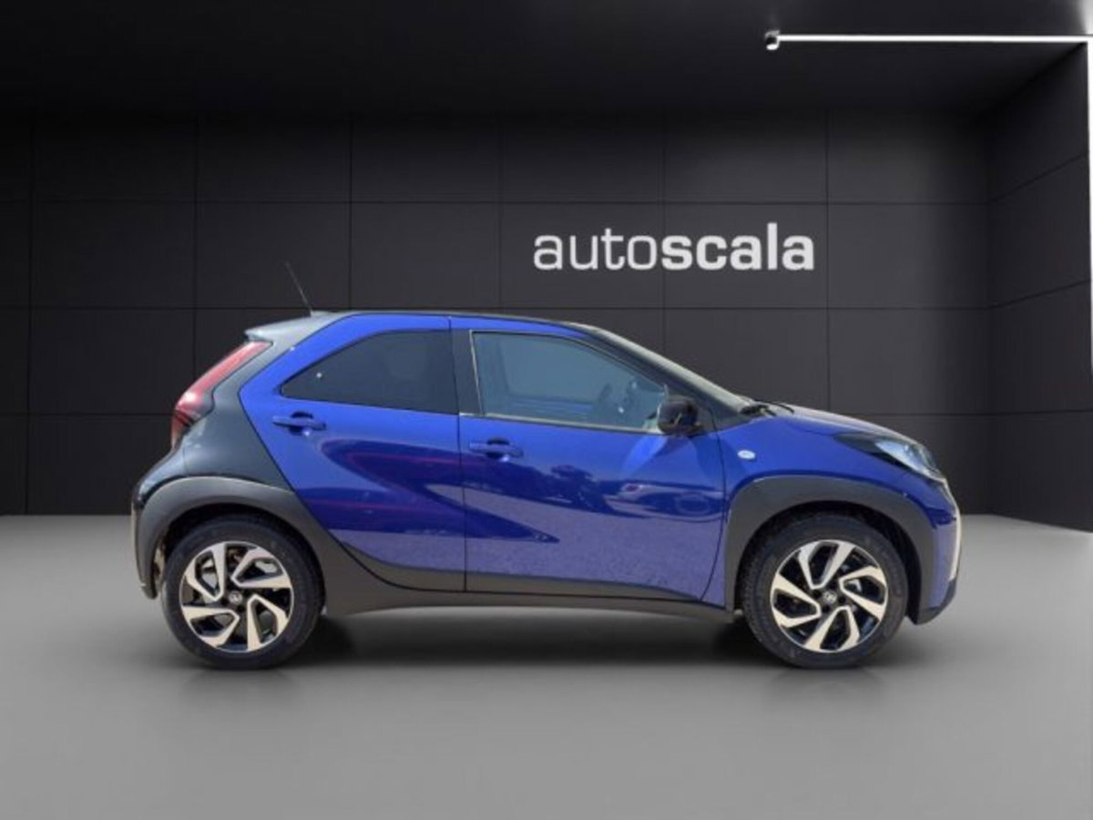 Toyota Aygo X 1.0 VVT-i 72 CV 5 porte Limited Air (6)