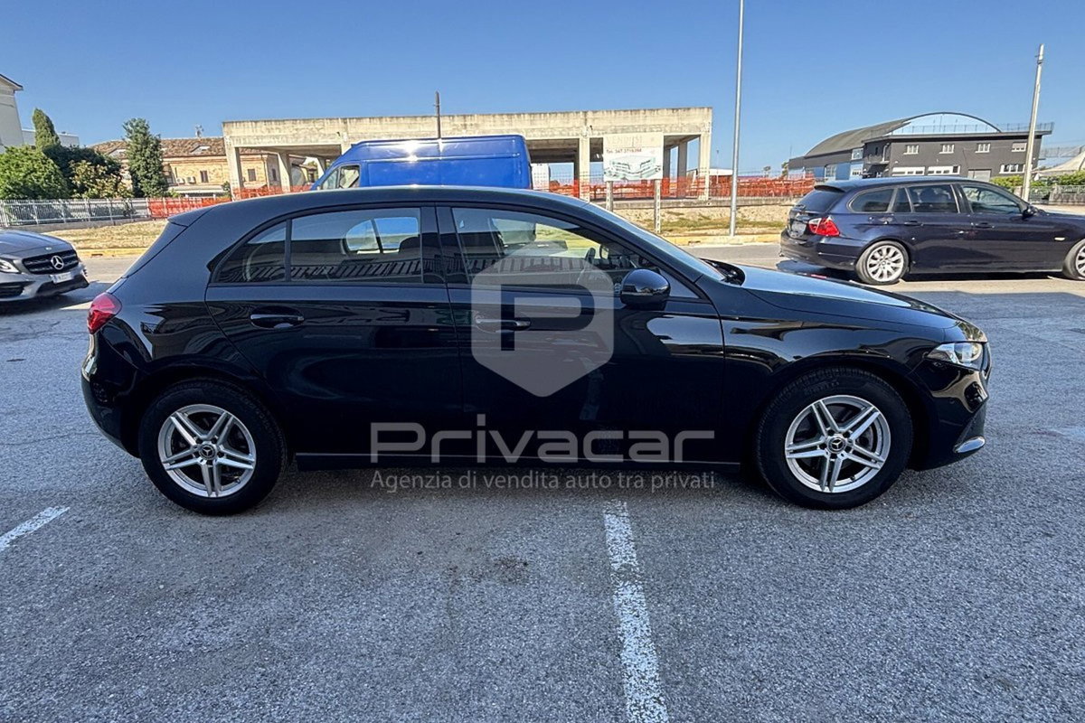 Mercedes-Benz Classe A 180 d Automatic Business (4)