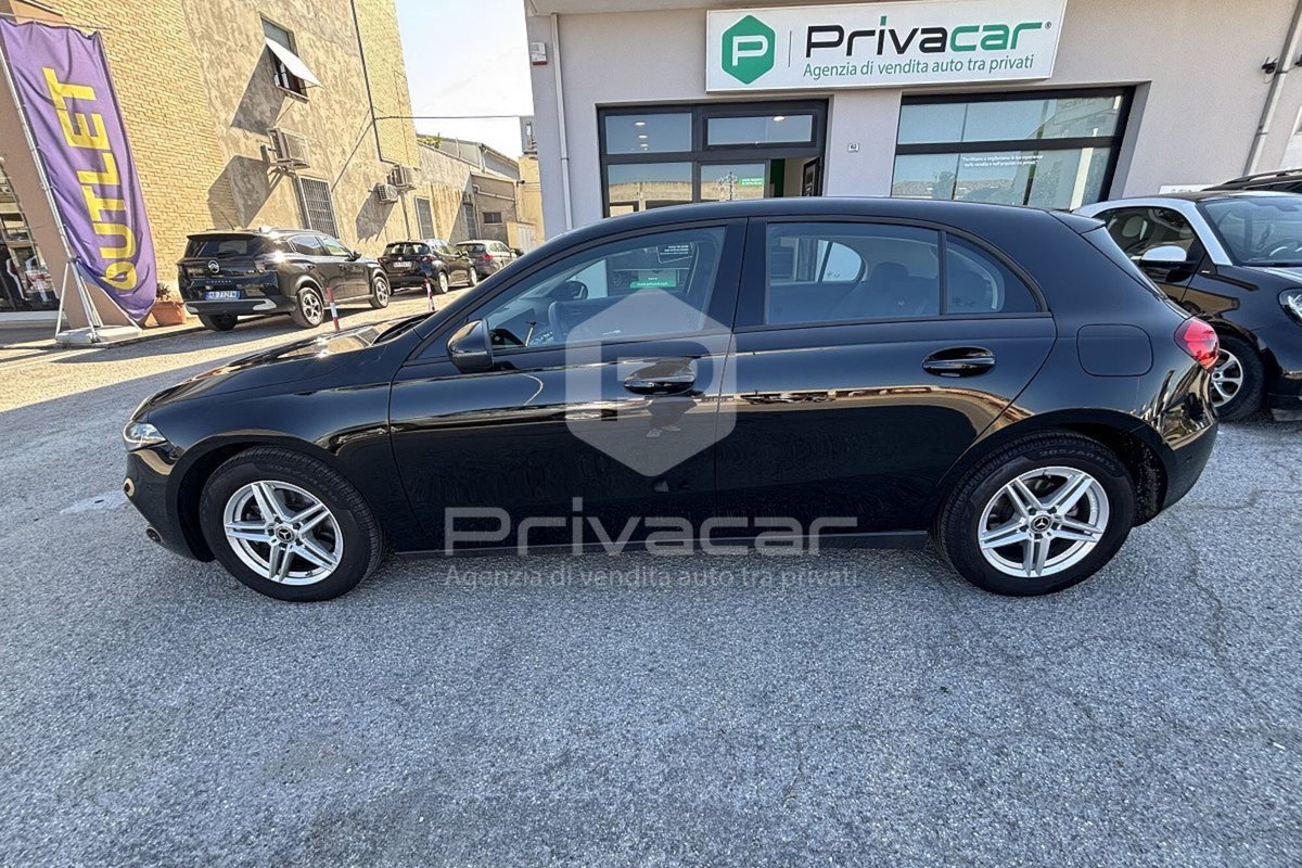 Mercedes-Benz Classe A 180 d Automatic Business (8)