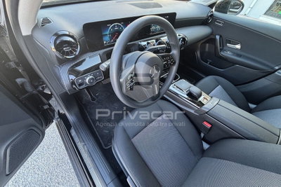 Mercedes-Benz Classe A 180 d Automatic Business (9)
