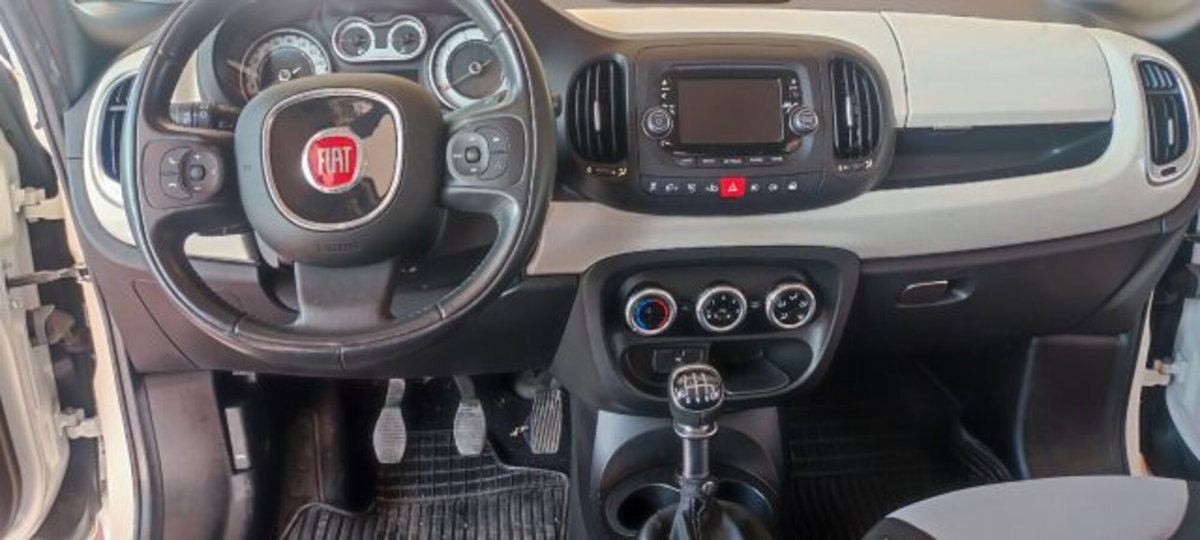 Fiat 500L 1.4 95 CV Lounge (14)