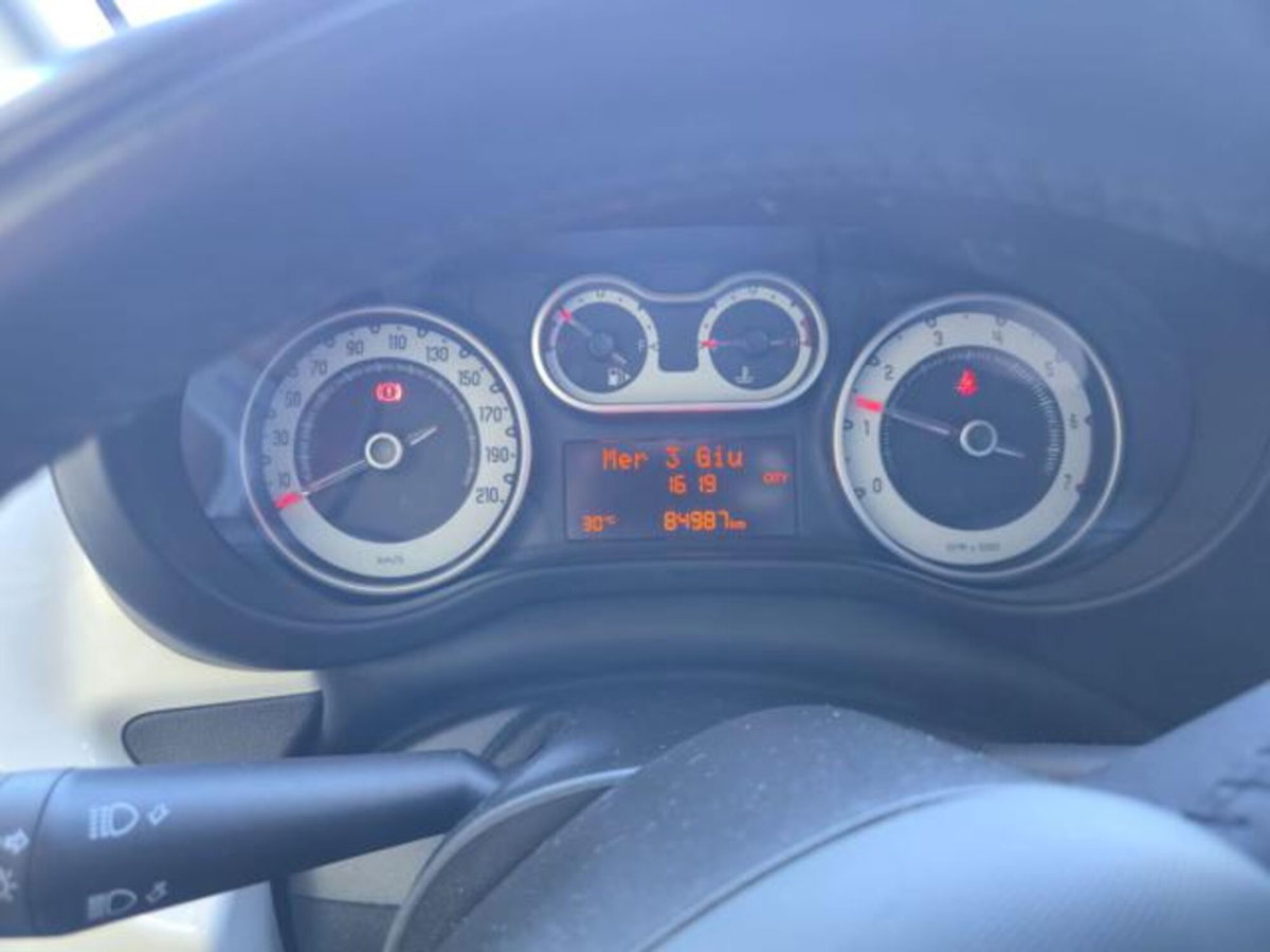 Fiat 500L 1.4 95 CV Lounge (6)