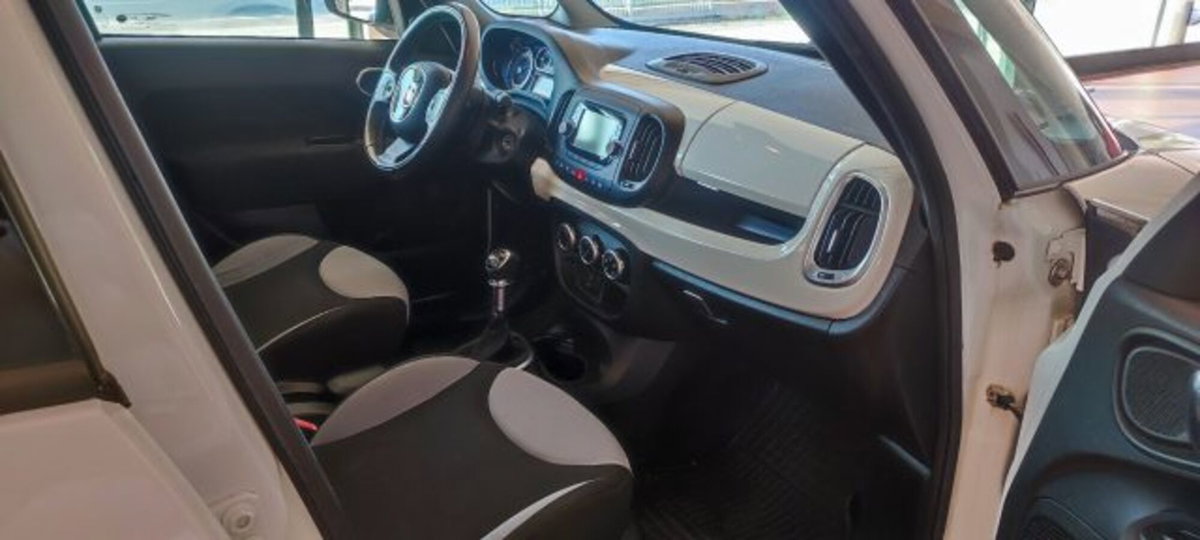 Fiat 500L 1.4 95 CV Lounge (9)