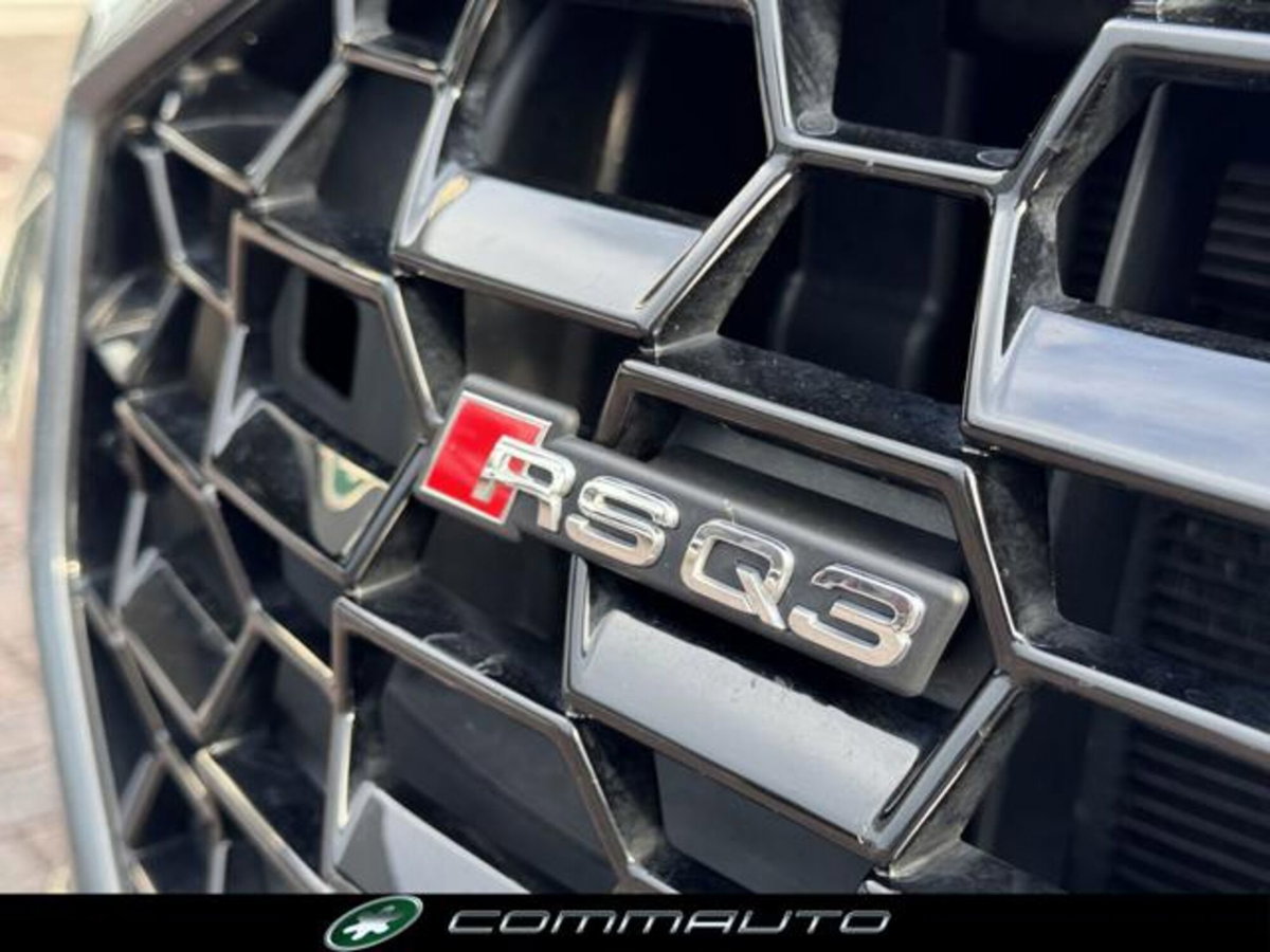 Audi RS Q3 Sportback 2.5 quattro s-tronic (10)