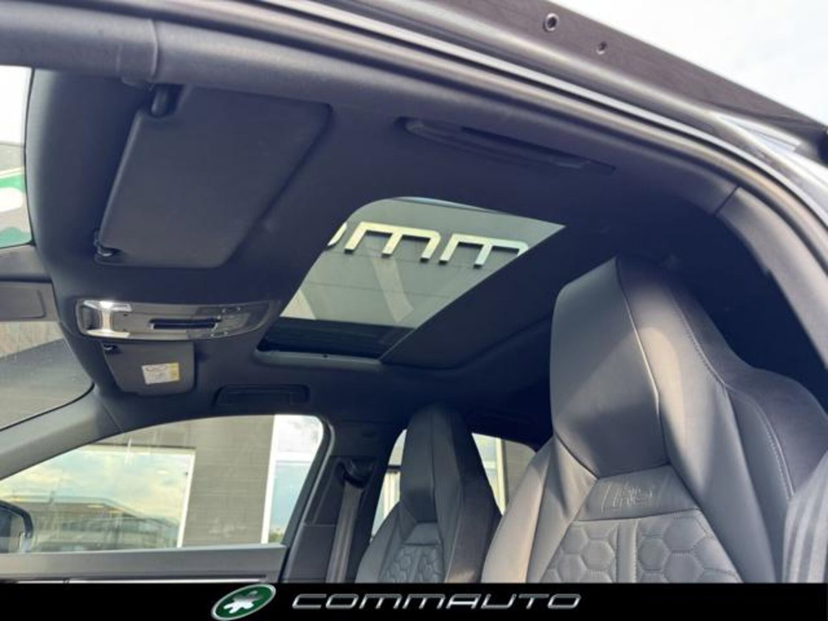 Audi RS Q3 Sportback 2.5 quattro s-tronic (12)