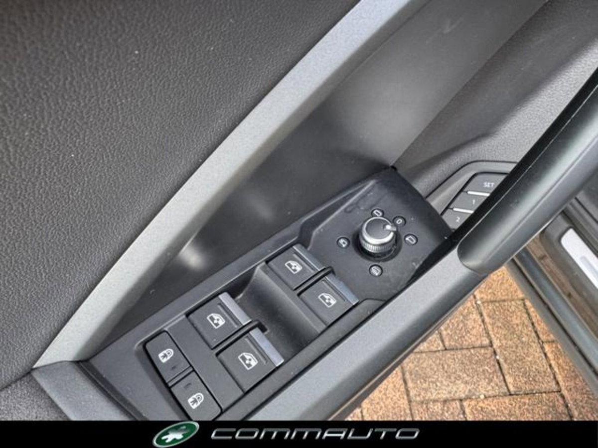 Audi RS Q3 Sportback 2.5 quattro s-tronic (14)