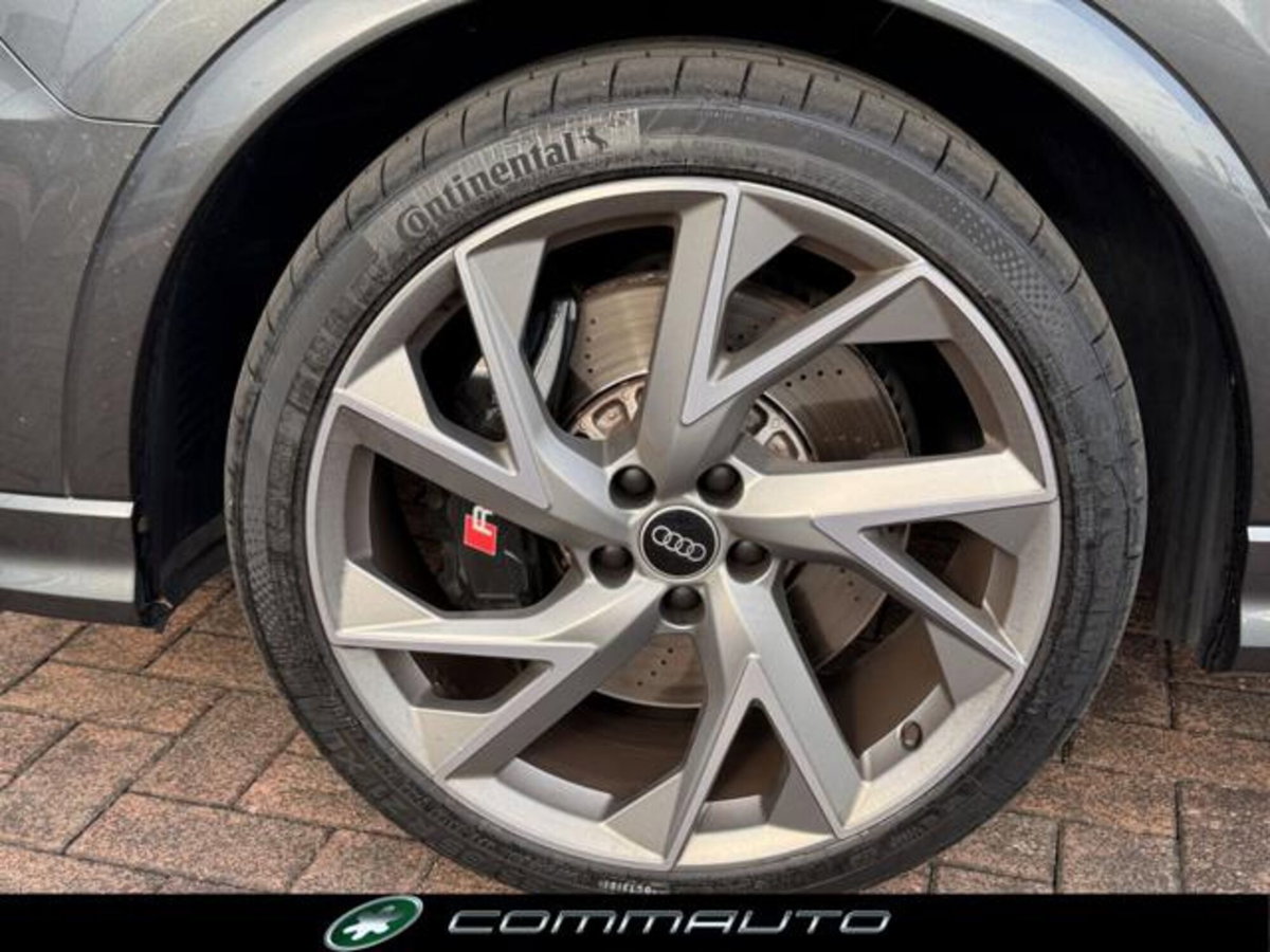Audi RS Q3 Sportback 2.5 quattro s-tronic (7)