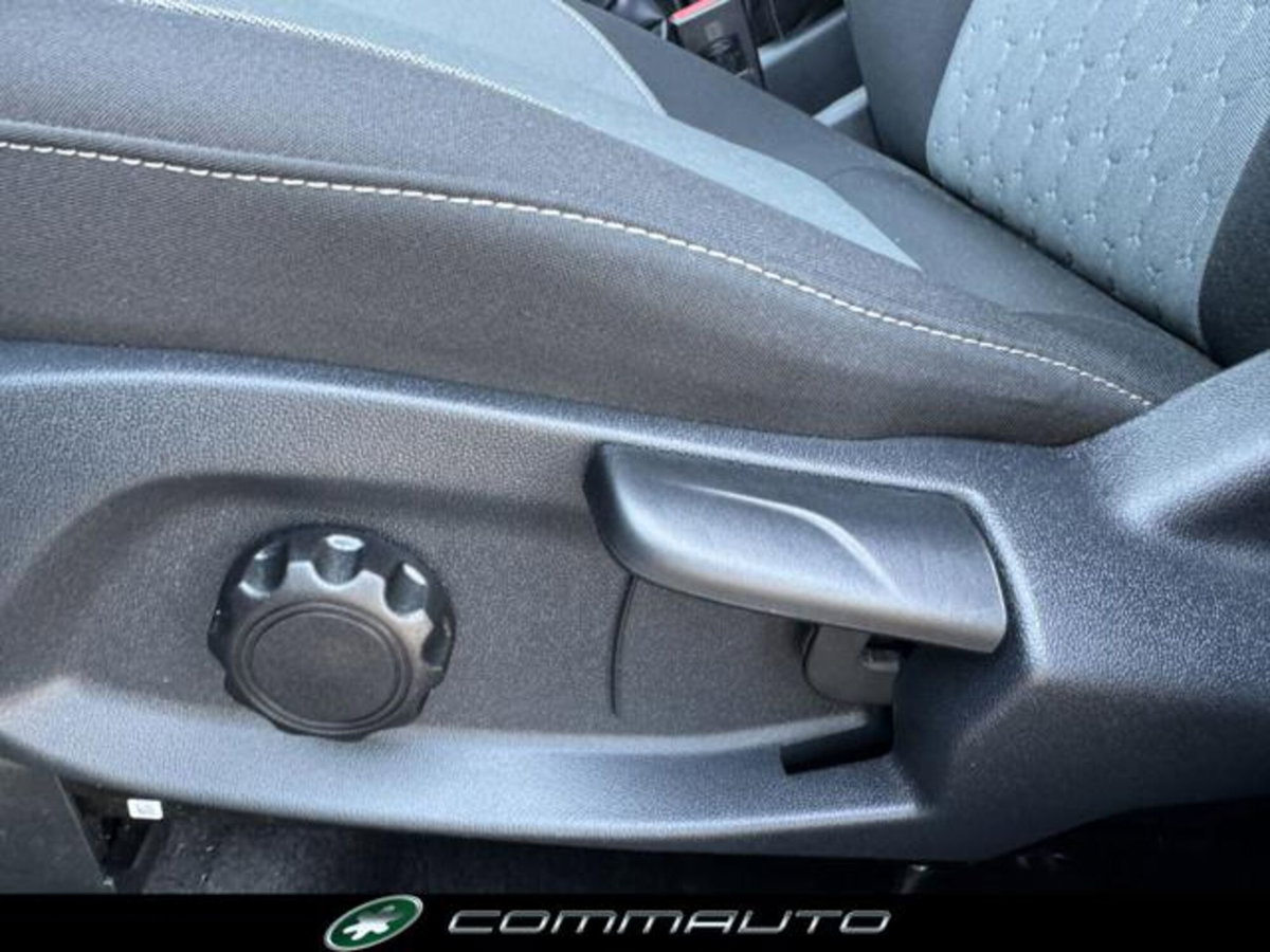 Ford Tourneo Courier 1.0 EcoBoost 100 CV Titanium (11)