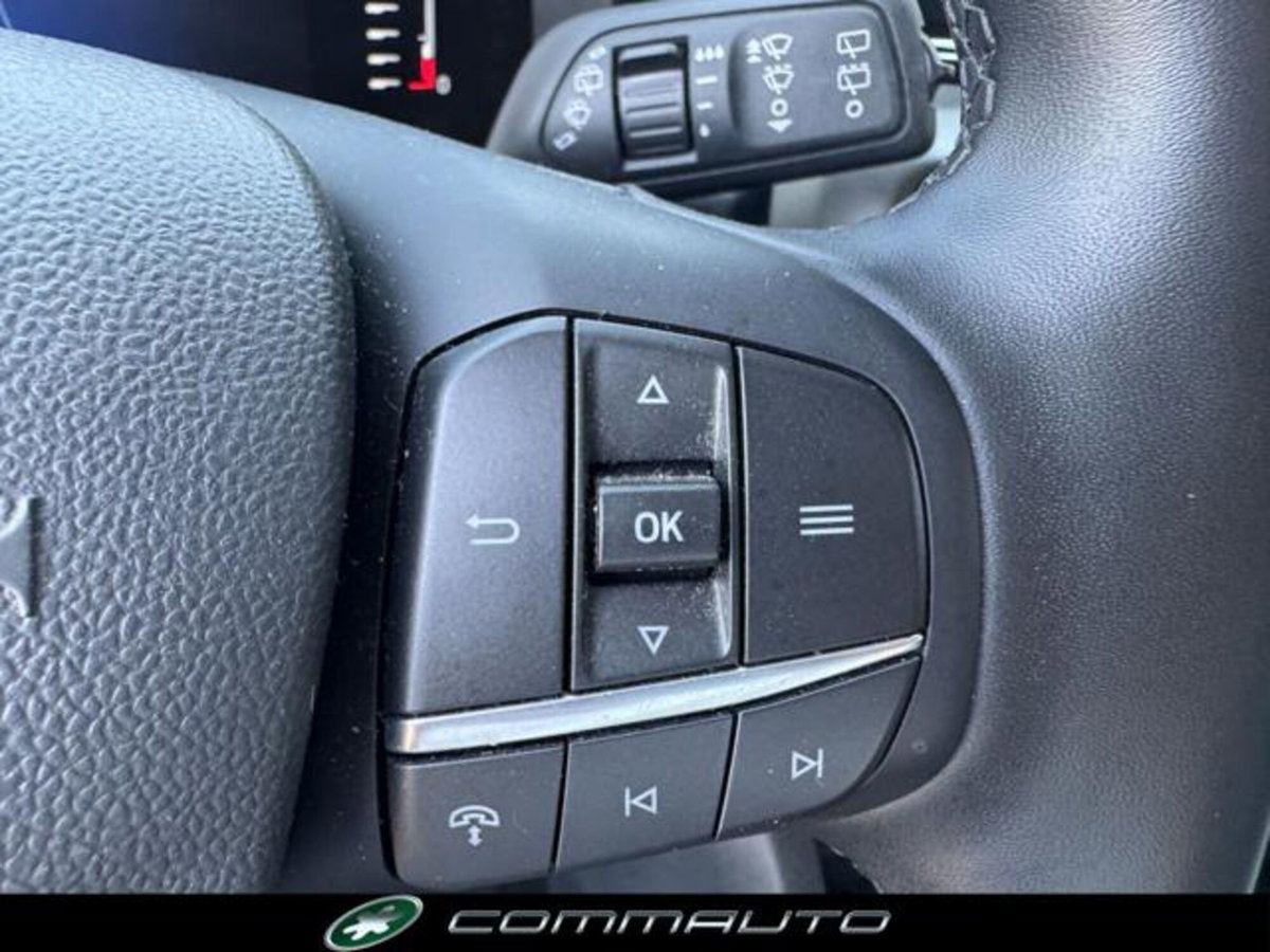 Ford Tourneo Courier 1.0 EcoBoost 100 CV Titanium (17)