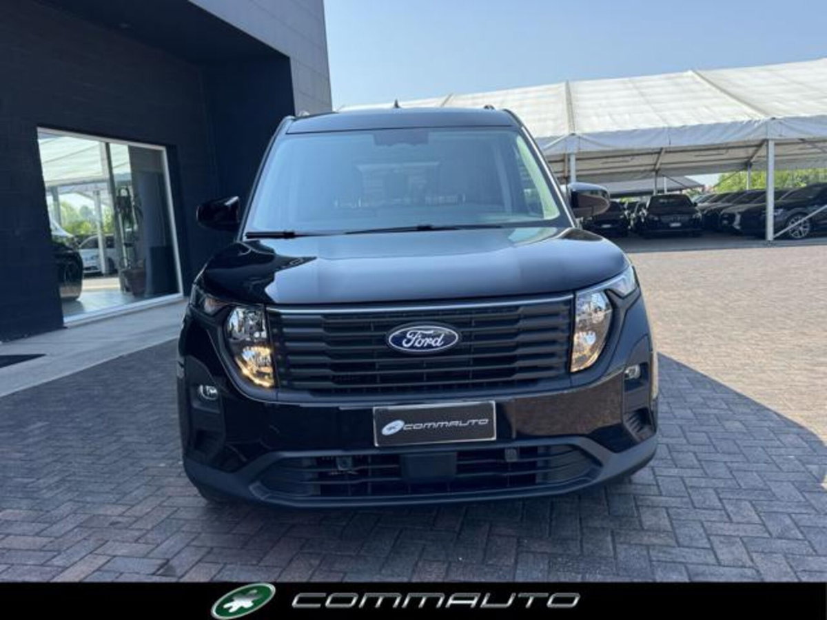 Ford Tourneo Courier 1.0 EcoBoost 100 CV Titanium (2)