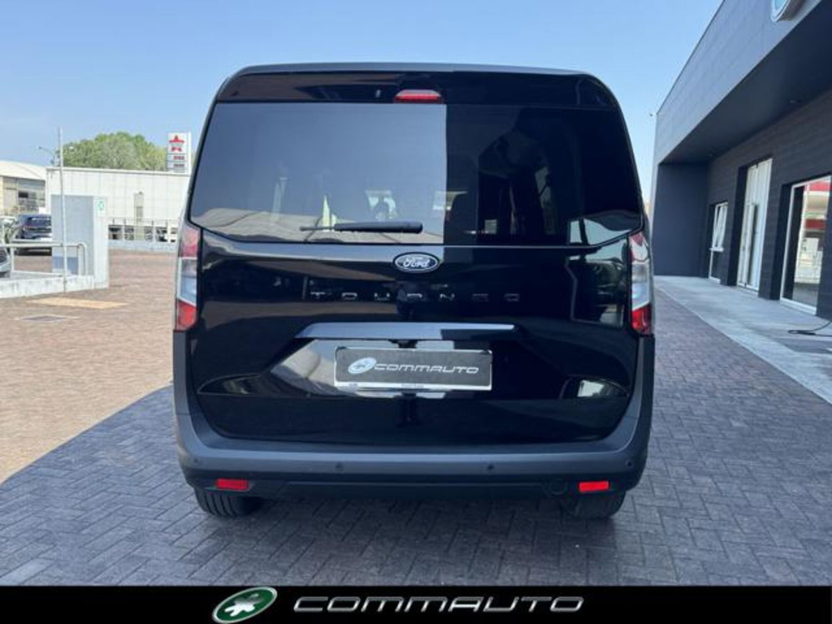 Ford Tourneo Courier 1.0 EcoBoost 100 CV Titanium (5)
