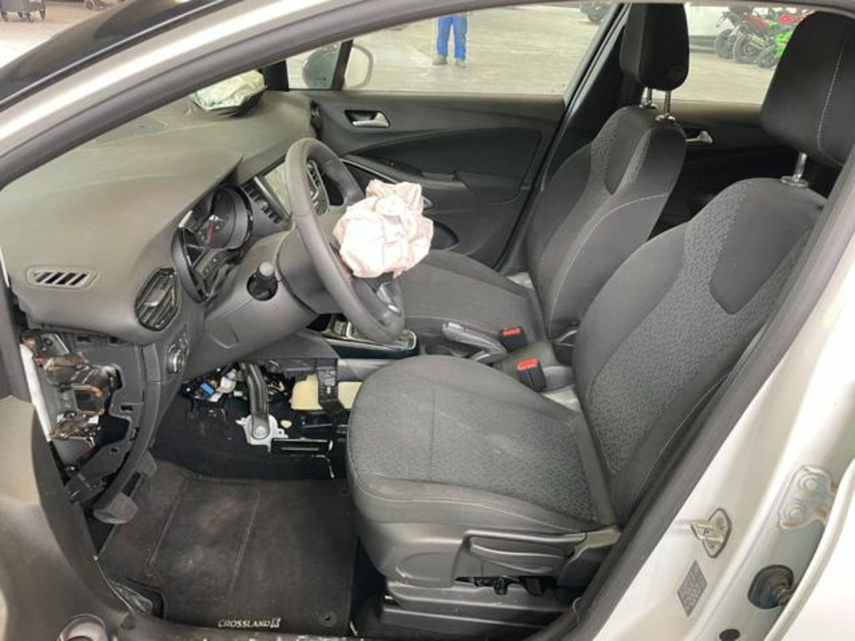 Opel Crossland X 1.2 12V (10)