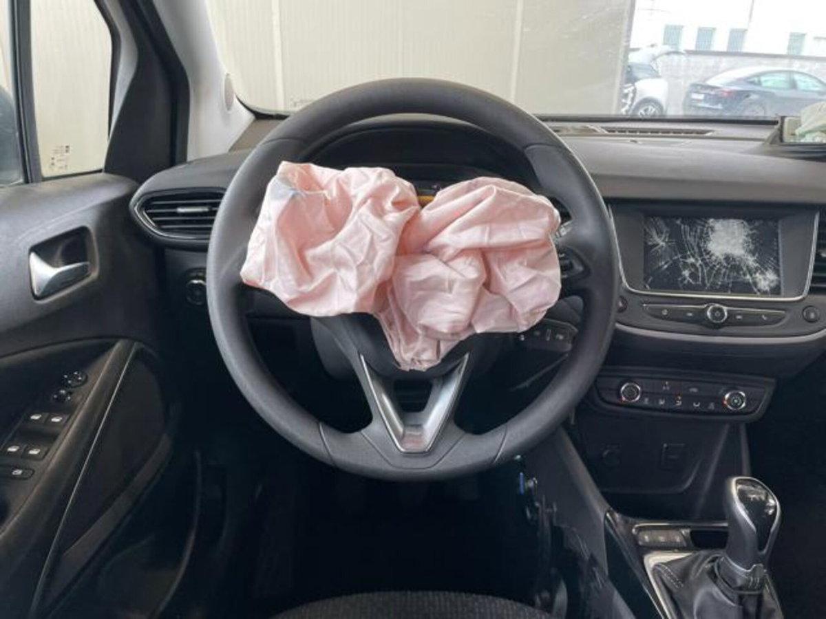 Opel Crossland X 1.2 12V (14)