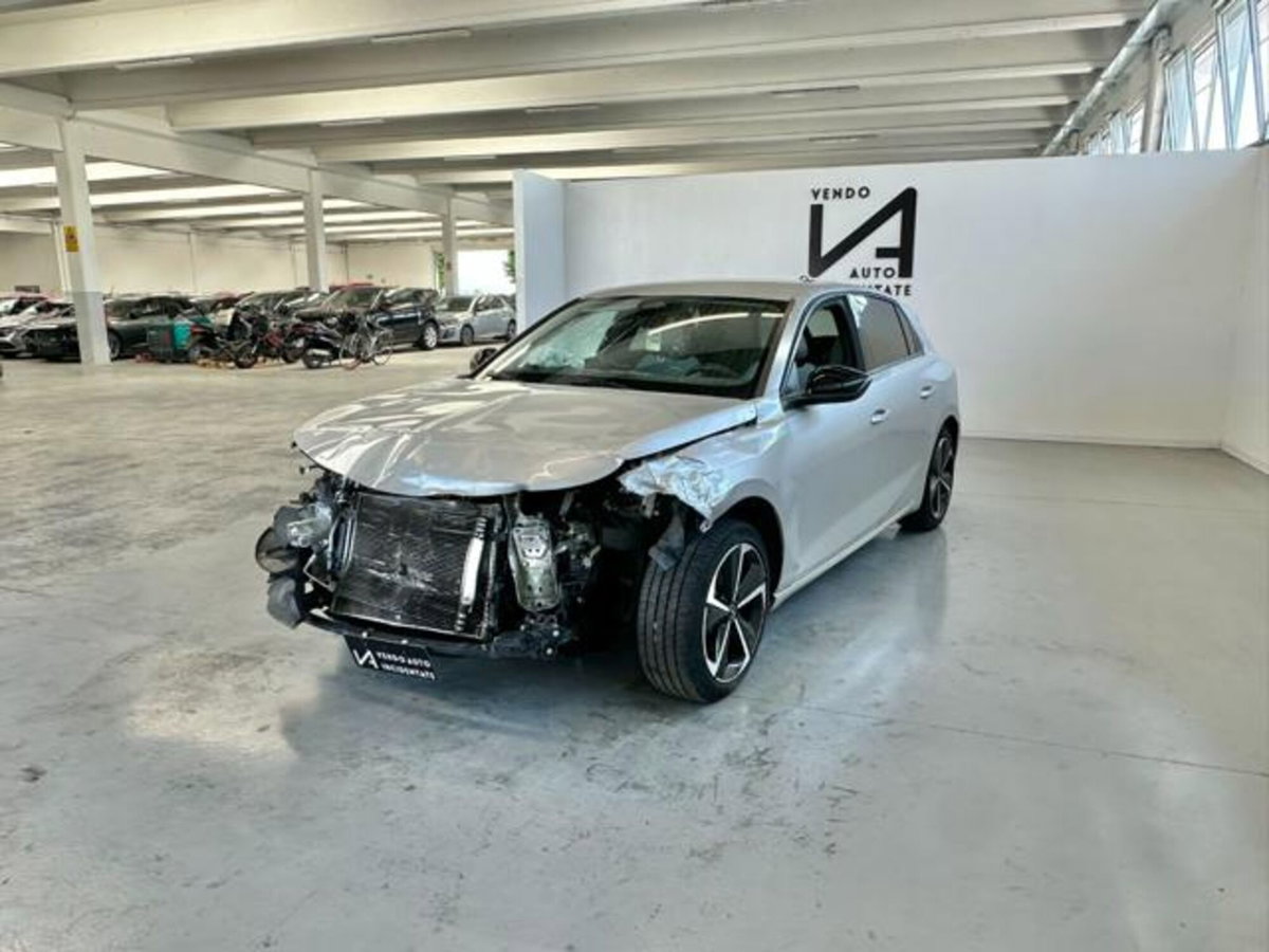 Opel Astra 1.5 Turbo Diesel 130 CV AT8 Business Elegance (3)