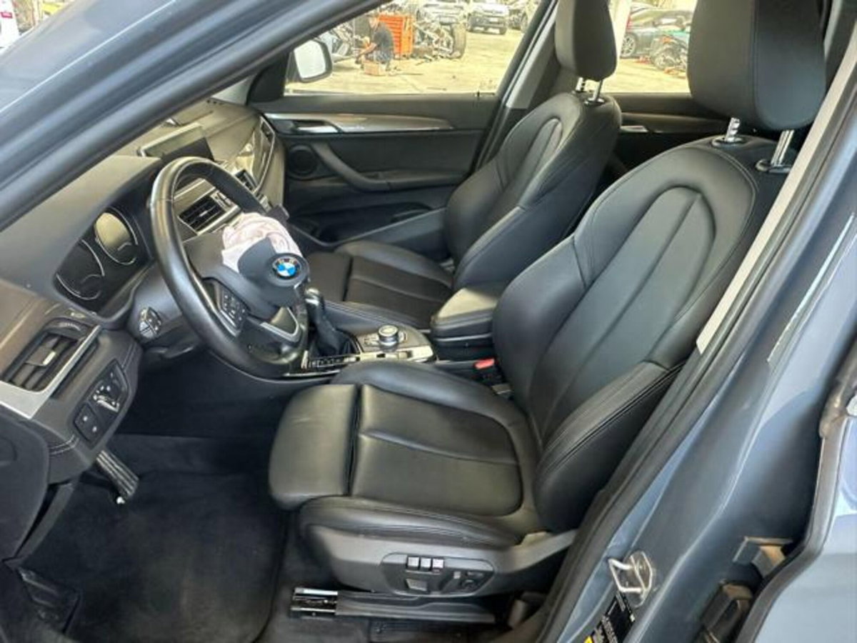 BMW X1 xDrive25e xLine Plus (11)