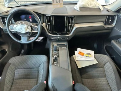Volvo XC60 2.0 b5 Core awd auto (14)