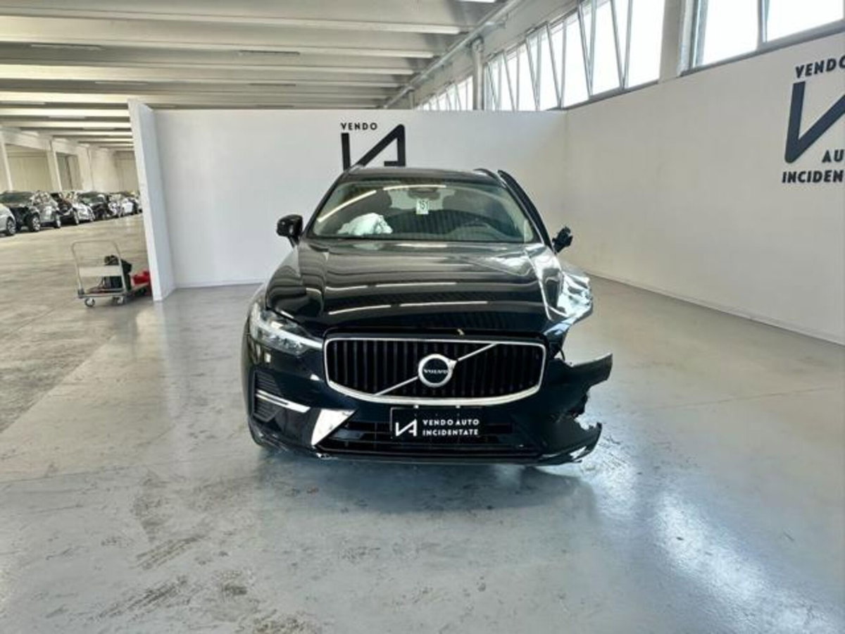 Volvo XC60 2.0 b5 Core awd auto (2)