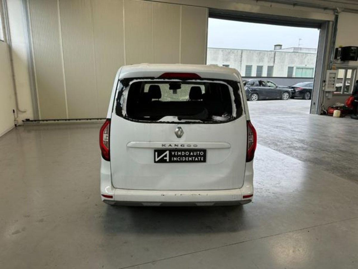 Renault Kangoo 1.5 blue dci Equilibre 95cv edc (6)