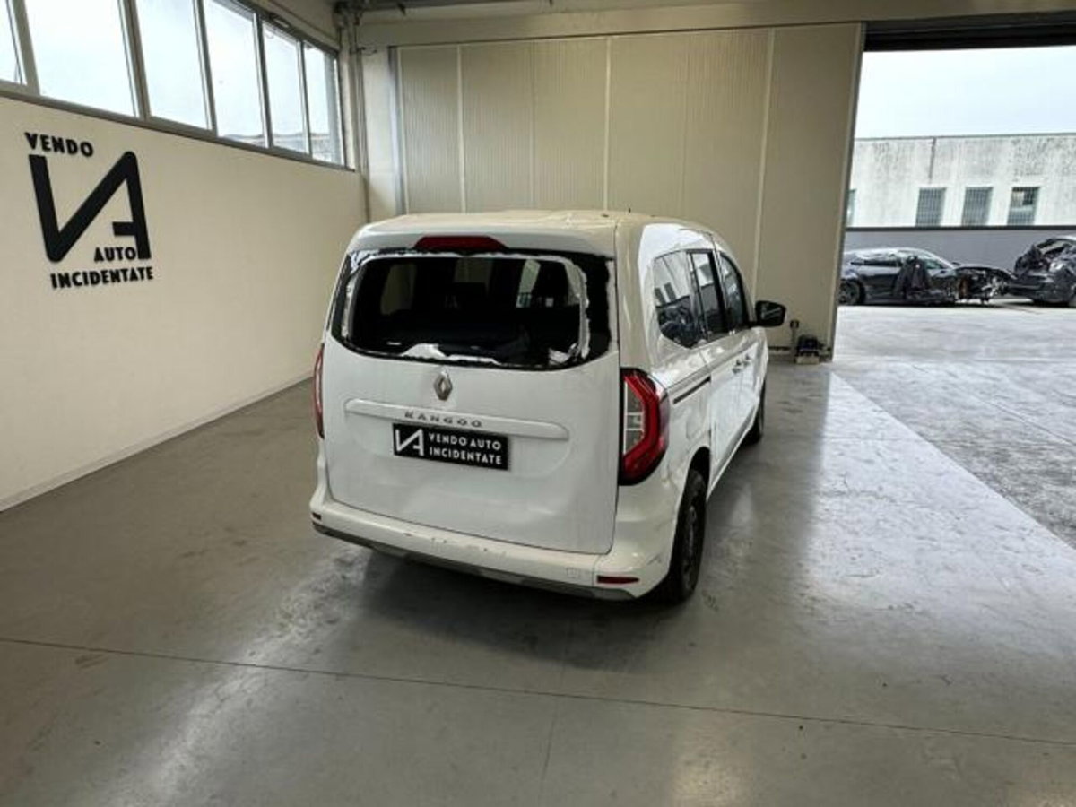 Renault Kangoo 1.5 blue dci Equilibre 95cv edc (7)
