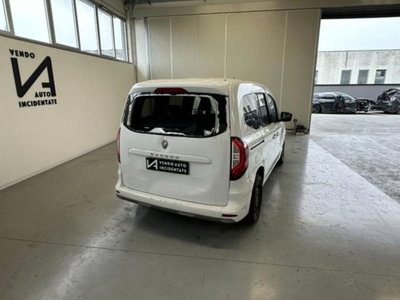 Renault Kangoo 1.5 blue dci Equilibre 95cv edc (7)