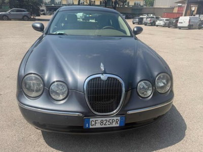 Jaguar S-Type 2.7 diesel V6 Sport (2)