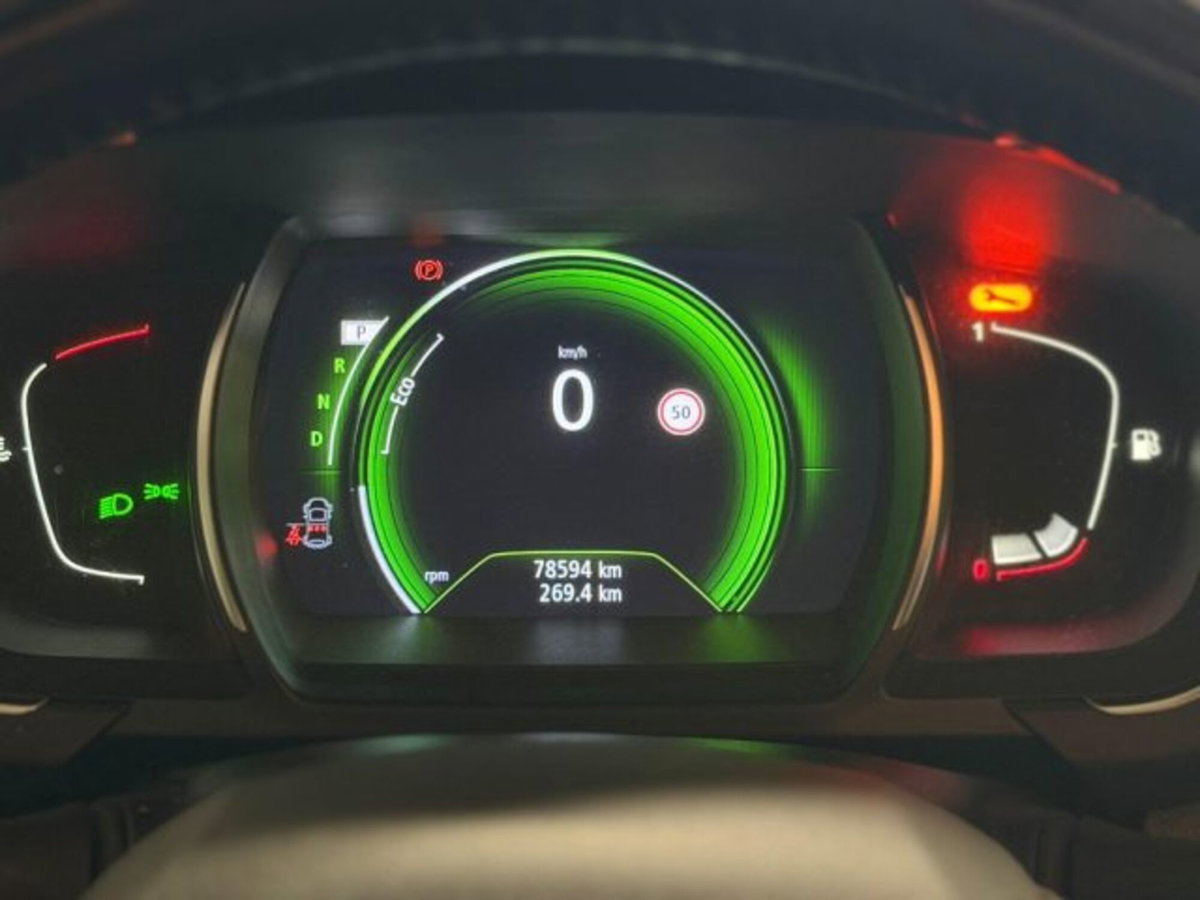 Renault Scenic E-Tech Electric 1.5 dCi 110CV EDC Energy (10)