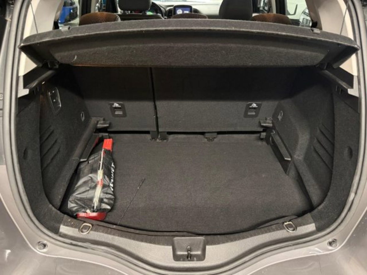 Renault Scenic E-Tech Electric 1.5 dCi 110CV EDC Energy (15)