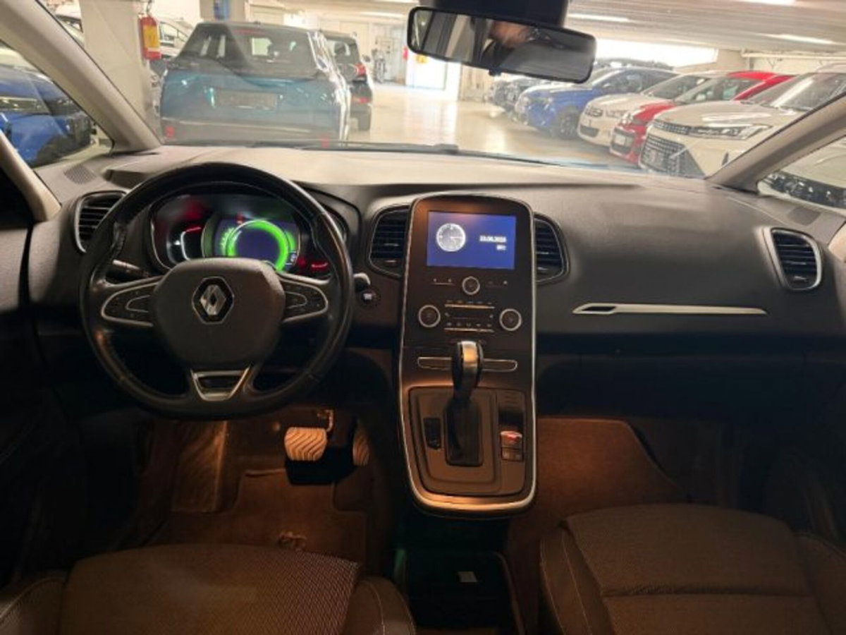Renault Scenic E-Tech Electric 1.5 dCi 110CV EDC Energy (8)