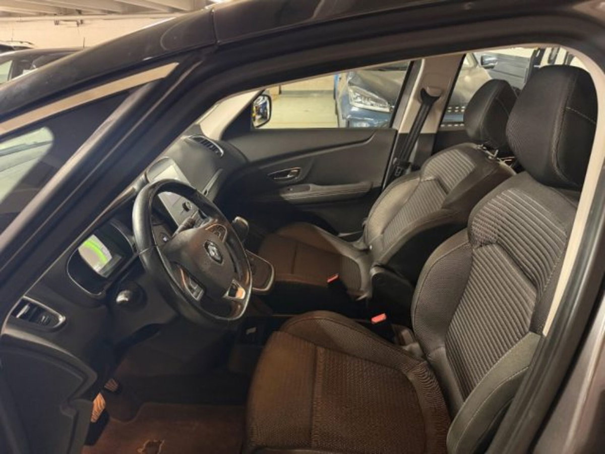 Renault Scenic E-Tech Electric 1.5 dCi 110CV EDC Energy (9)