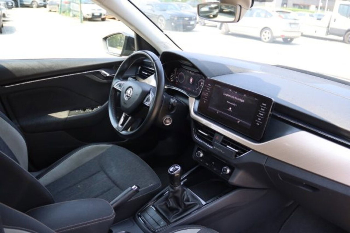 Skoda Kamiq 1.0 TSI 115 CV Style (13)