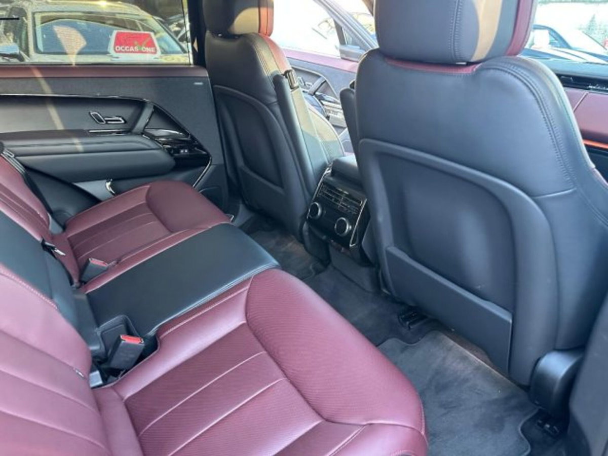 Land Rover Range Rover Sport 3.0D l6 300 CV HSE Dynamic Stealth (19)