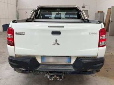 Mitsubishi L200 2.4 DI-D/154CV 2WD Double Cab Inform (10)