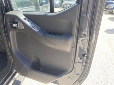 Nissan Navara 2.5 dCi 4 porte Double Cab LE (12)