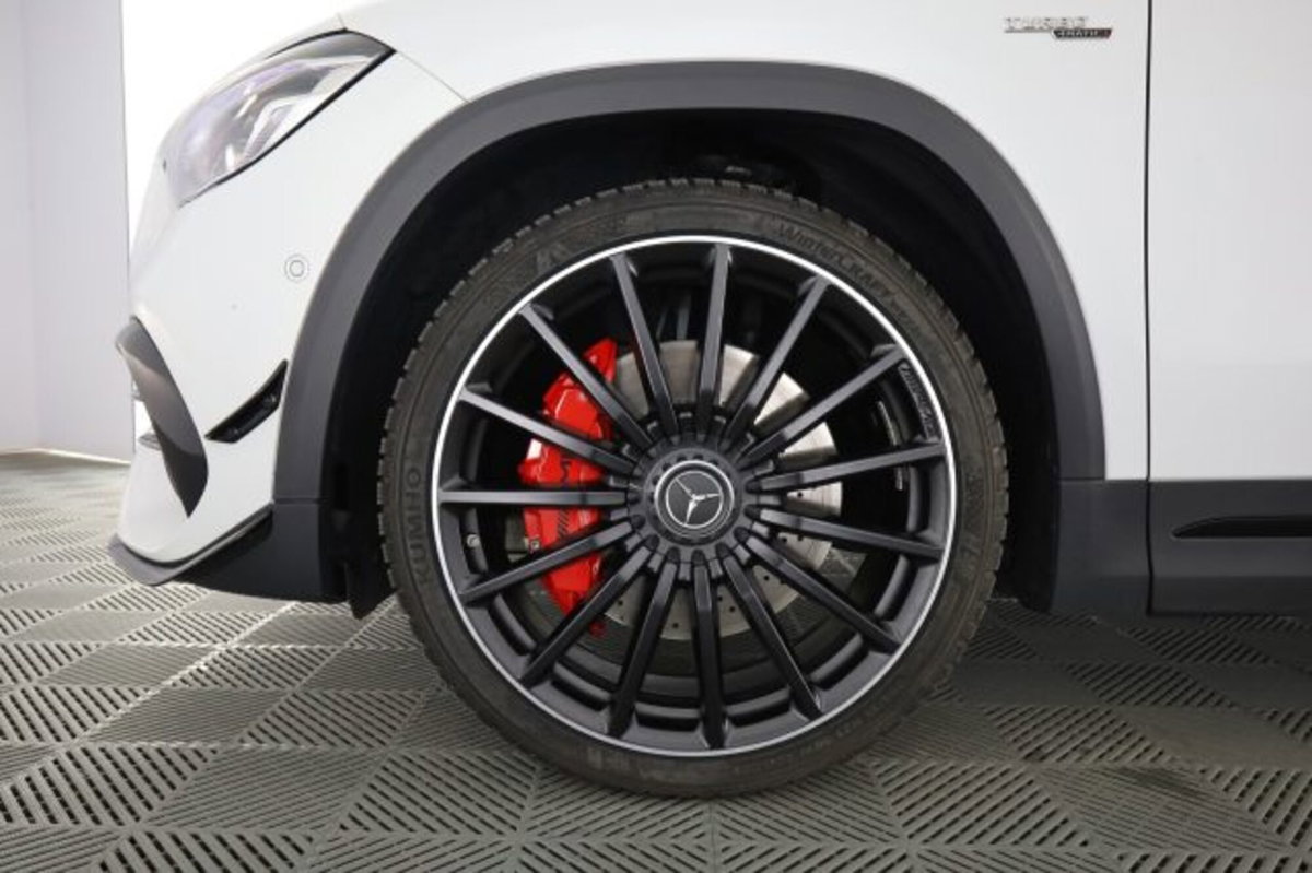Mercedes-Benz GLA SUV 45 S 4Matic+ AMG (8)