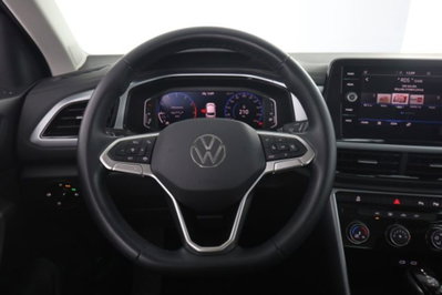 Volkswagen T-Roc 1.5 tsi Life dsg (5)