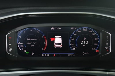 Volkswagen T-Roc 1.5 tsi Life dsg (7)