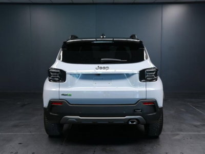 Jeep Avenger 1.2 turbo e-hybrid mhev The North Face 4xe 145cv edct6 (4)
