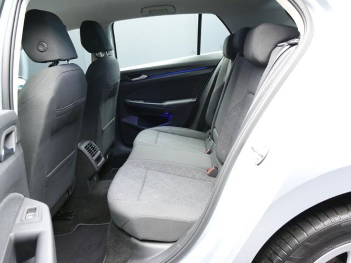 Volkswagen Golf Variant 1.0 eTSI EVO DSG Life (8)