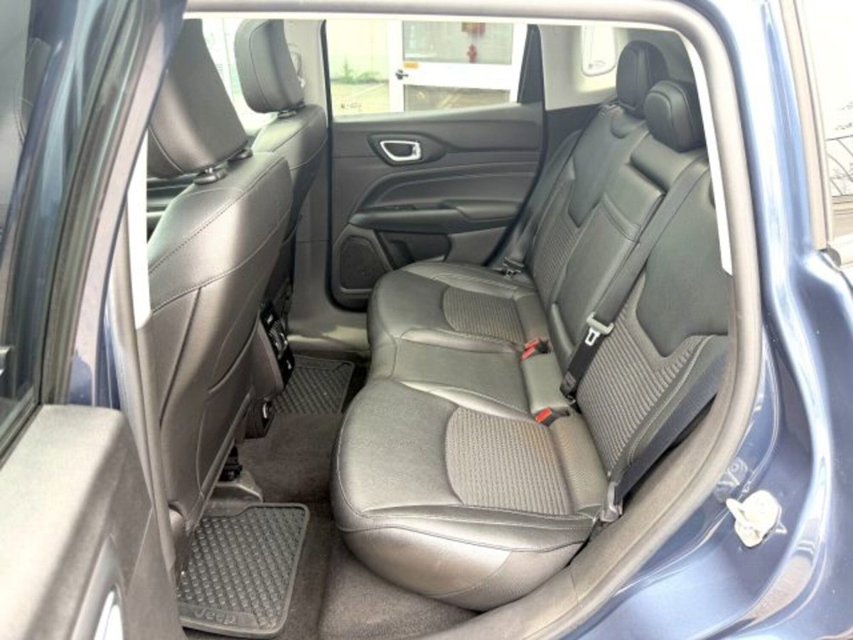 Jeep Compass 1.3 T4 190CV PHEV AT6 4xe Limited (15)
