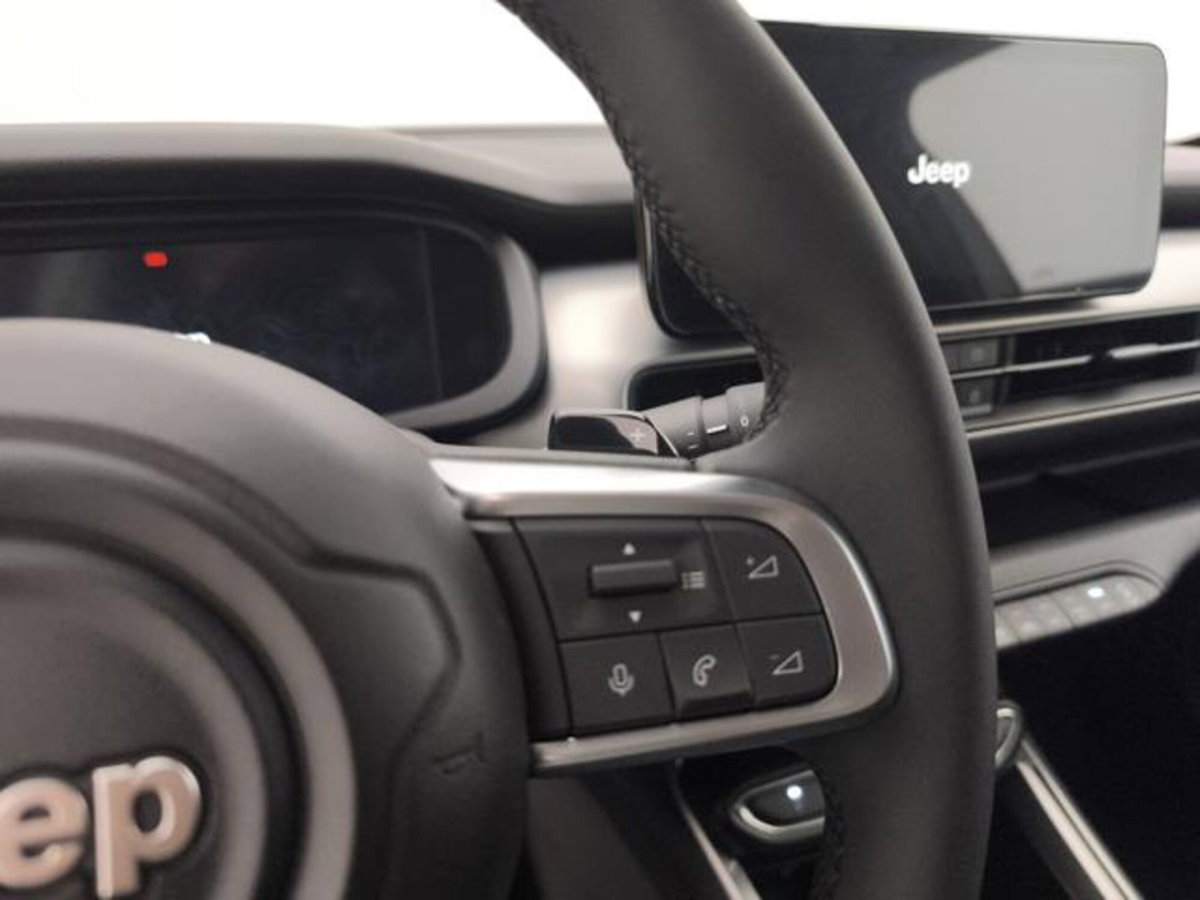 Jeep Avenger 1.2 turbo e-hybrid mhev Altitude fwd 110cv edct6 (14)