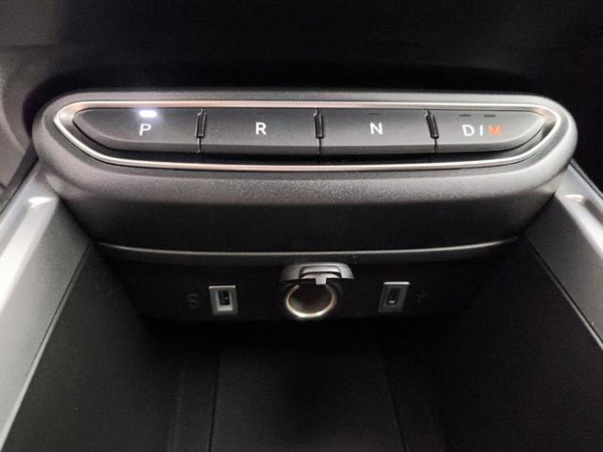 Jeep Avenger 1.2 turbo e-hybrid mhev Altitude fwd 110cv edct6 (15)