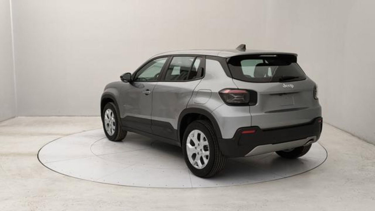 Jeep Avenger 1.2 turbo e-hybrid mhev Altitude fwd 110cv edct6 (3)