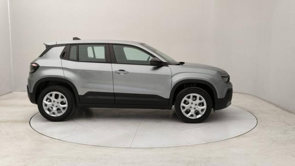 Jeep Avenger 1.2 turbo e-hybrid mhev Altitude fwd 110cv edct6 (6)