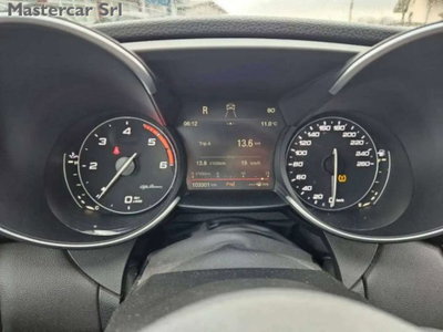 Alfa Romeo Giulia 2.2 Turbodiesel 180 CV AT8 AWD Q4 Super (13)