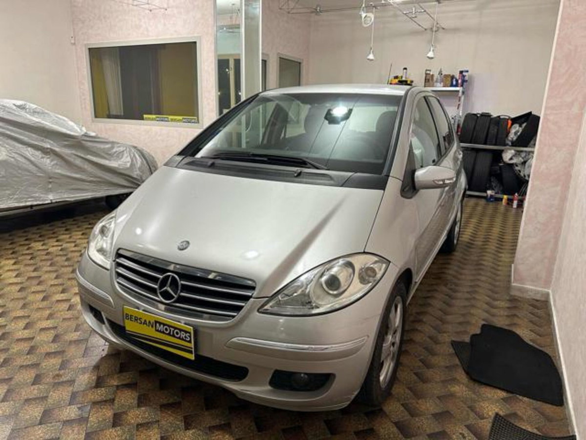 Mercedes-Benz Classe A 180 CDI Elegance (3)