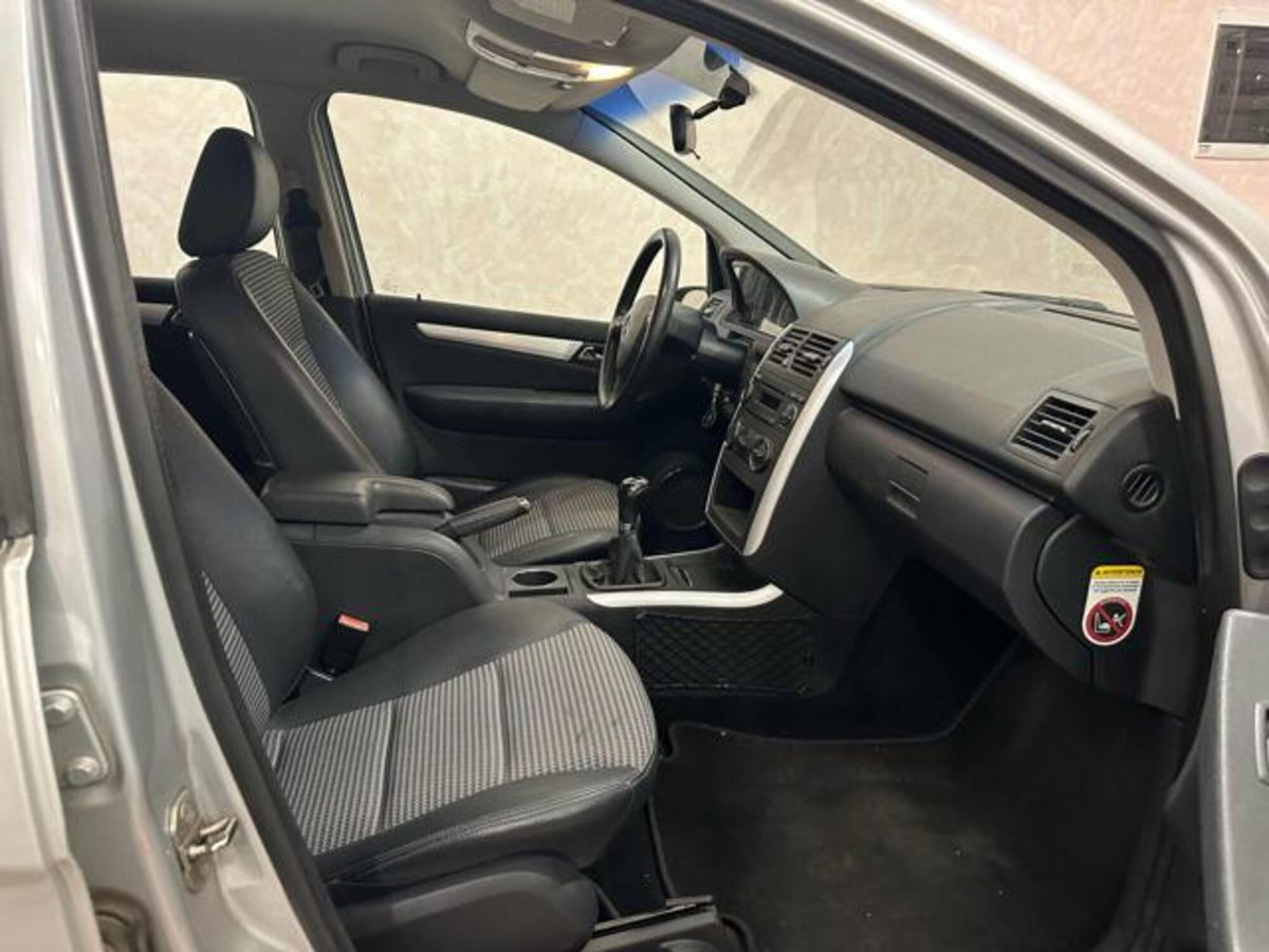Mercedes-Benz Classe A 180 CDI Elegance (6)