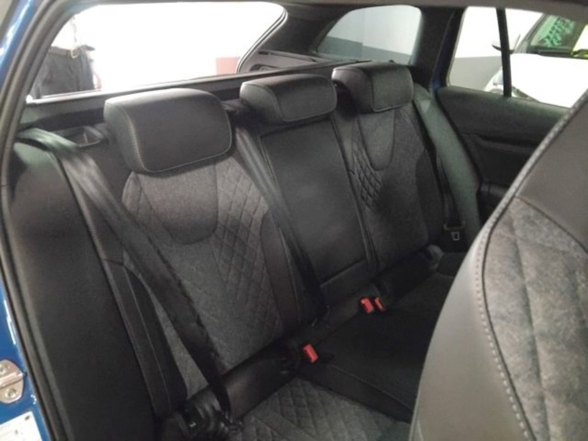Skoda Octavia Station Wagon 2.0 tdi Sportline 150cv dsg (15)