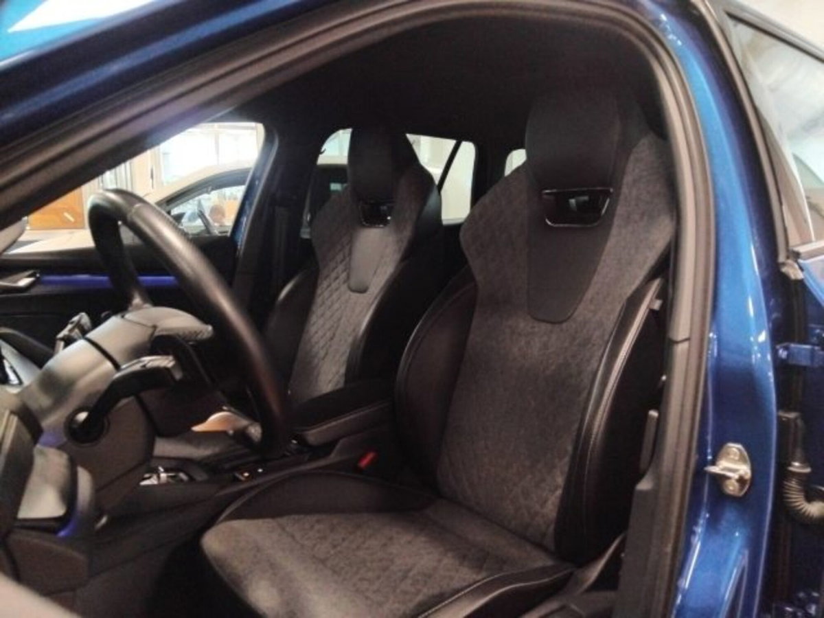 Skoda Octavia Station Wagon 2.0 tdi Sportline 150cv dsg (19)
