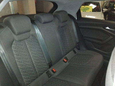 Audi A1 citycarver 30 TFSI S tronic Identity Contrast (11)