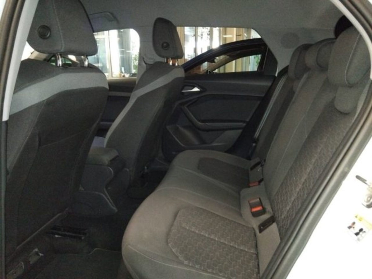 Audi A1 citycarver 30 TFSI S tronic Identity Contrast (7)